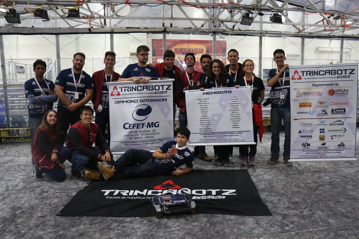 Equipe do IFTM Patrocínio vence Torneio de Robótica do CEFET-MG - Módulo FM